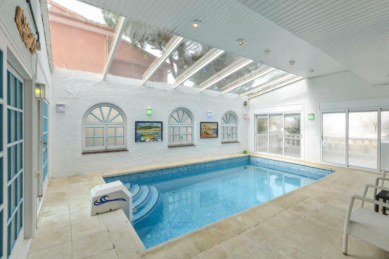 Villa Requesens On Canal Empuriabrava Eksteriør billede
